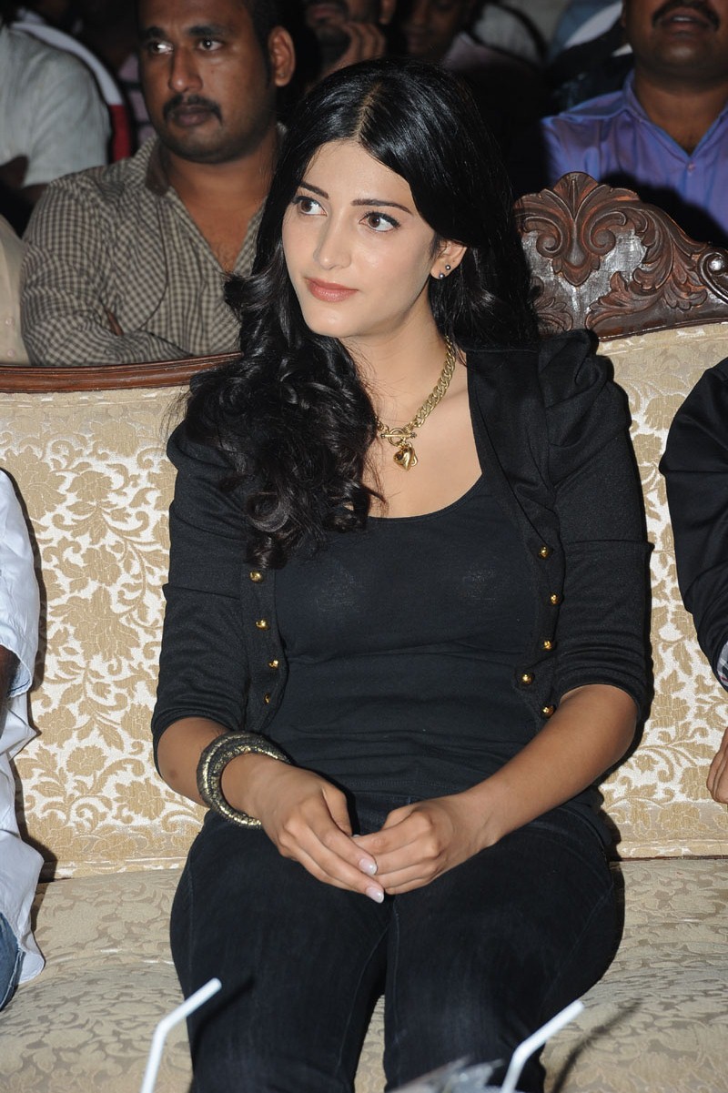 Shruti Haasan - Surya's 7th Sense Logo Launch Stills | Picture 72834